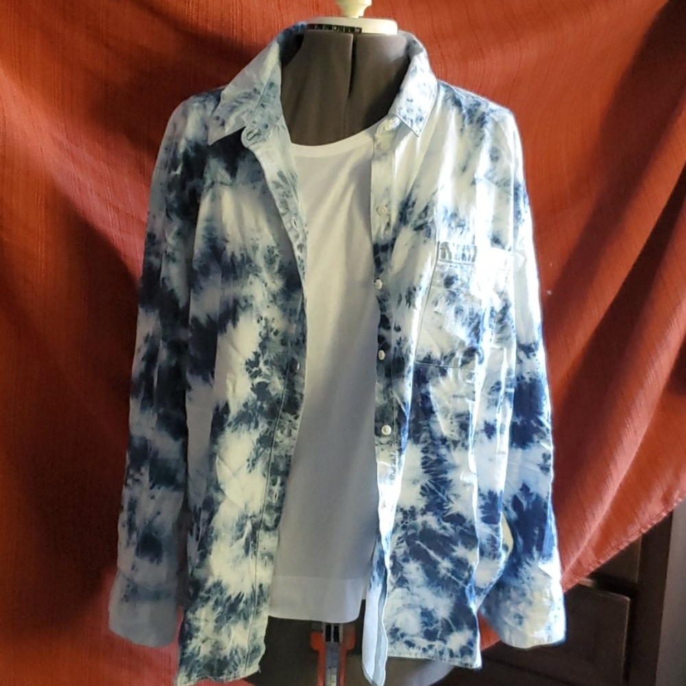 Treasure & Bond Tye Die Boyfriend Shirt